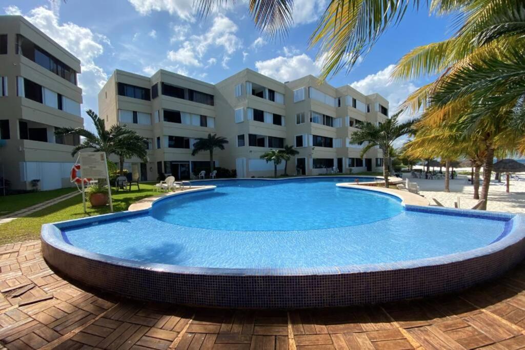 Oceanfront Condo Bm By Andiani Cancún Extérieur photo