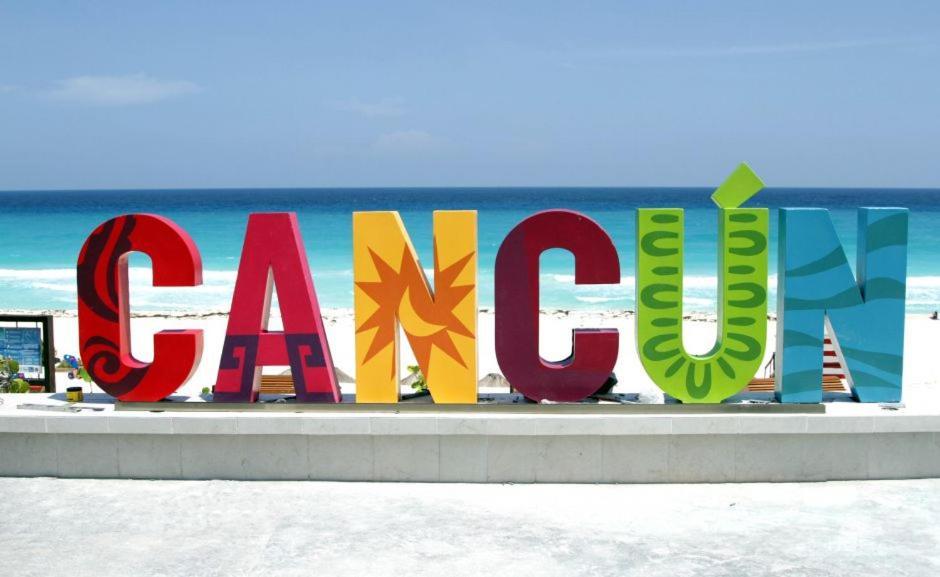 Oceanfront Condo Bm By Andiani Cancún Extérieur photo
