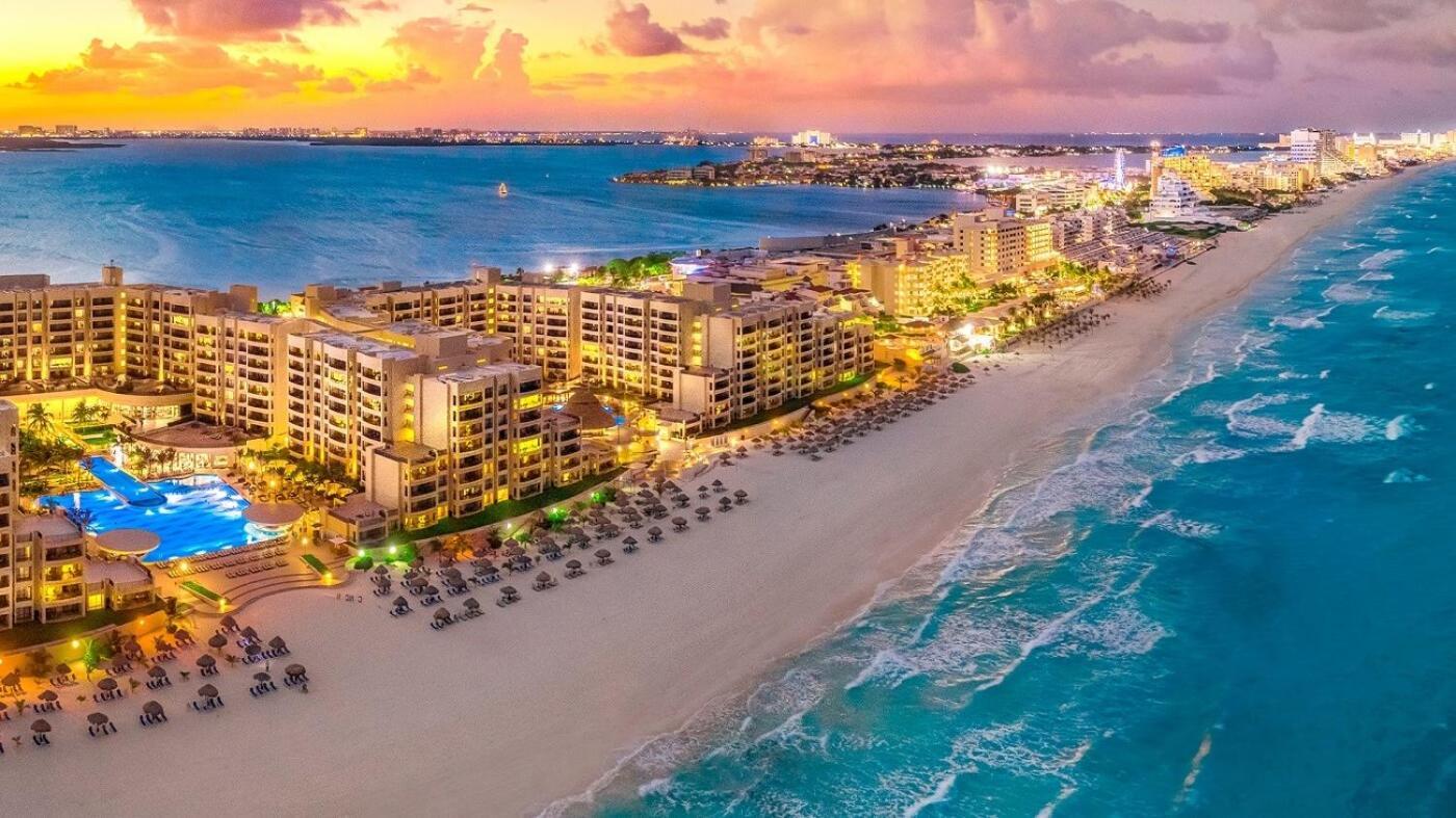 Oceanfront Condo Bm By Andiani Cancún Extérieur photo